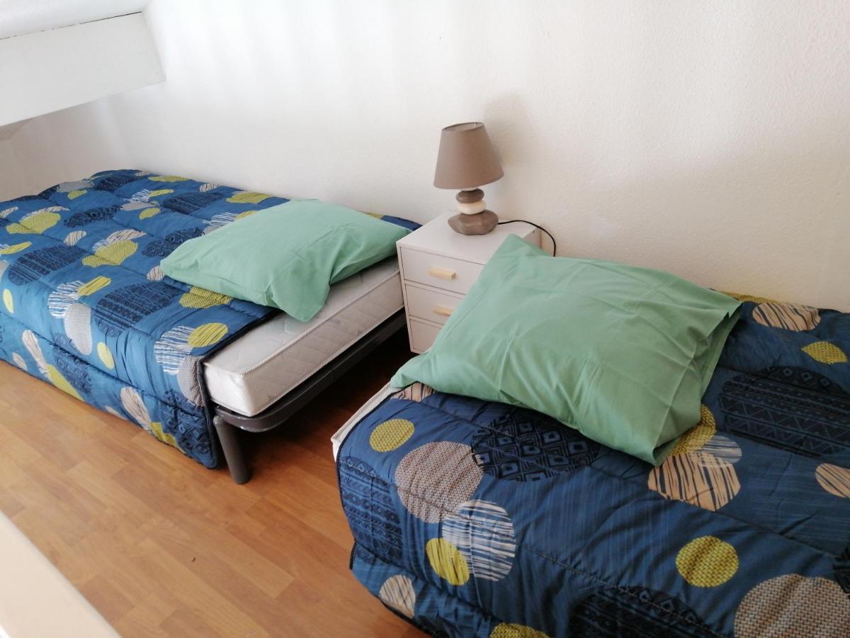 Sous Le Soleil De Provence Petite Maison Au Calme Et Tres Bien Equipee De 40M2 Avec Wifi -Jardin Prive-La Piscine Est Commune A La Residence Et Ouverte Du 1Er Mai Au 30 Septembre De 09H A 21H,En Juillet Et Aout Reservation Uniquement Du Samedi Au Sam Forcalqueiret Екстер'єр фото